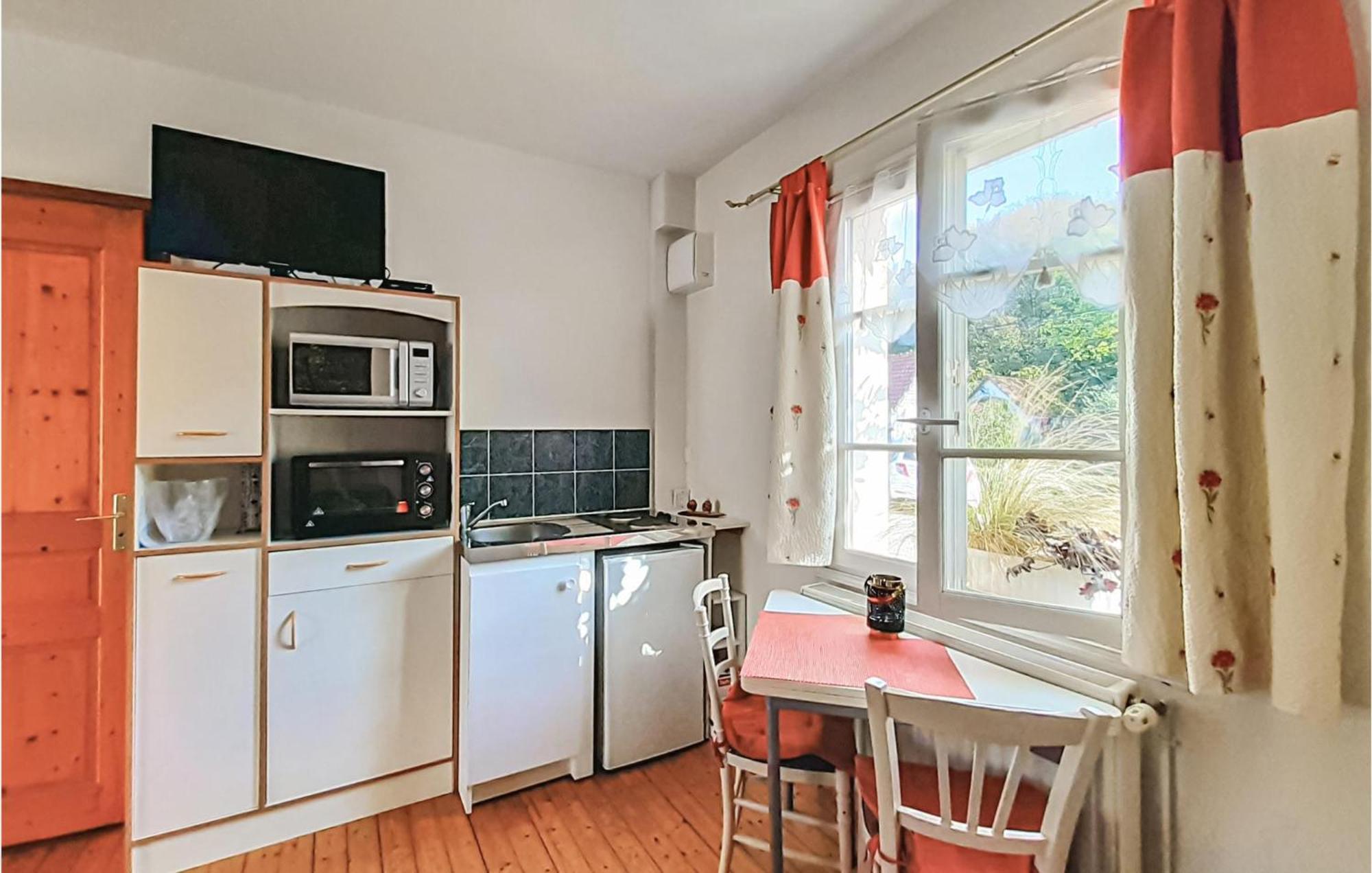 Gorgeous Apartment In Alette With Kitchenette Dış mekan fotoğraf